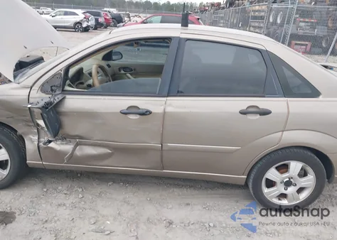 2005 Ford Focus Zx4 из США, поврежденный, VIN 1FAHP34N15W292242